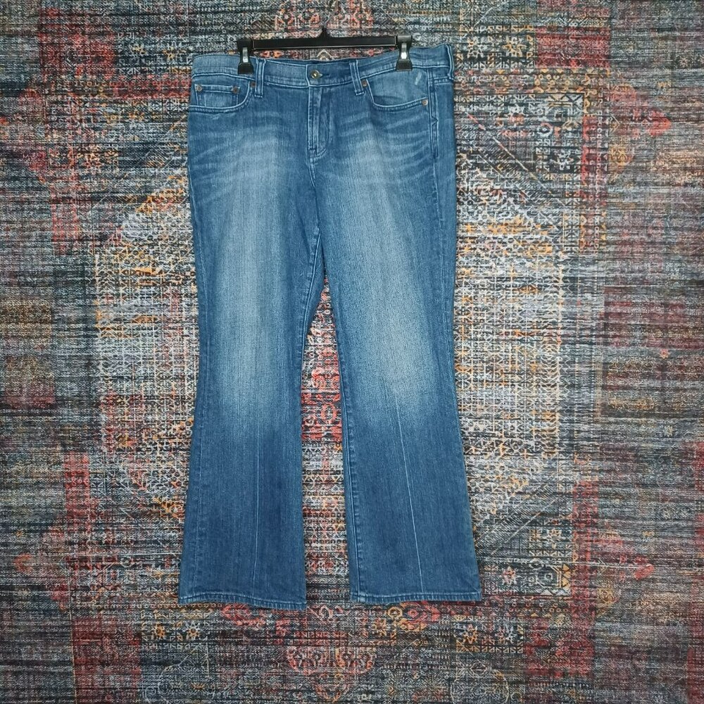 Lucky Brand womens medium distressed Sween N Low stretch boot jeans 12x29 EUC